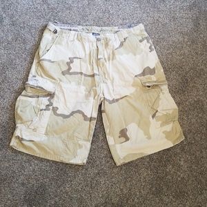 Nautica came cargo shorts